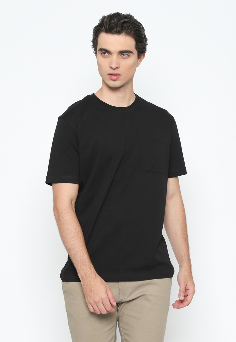 Men's Black Plain T-Shirt With Pocket