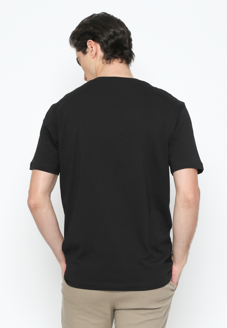 Men's Black Plain T-Shirt With Pocket