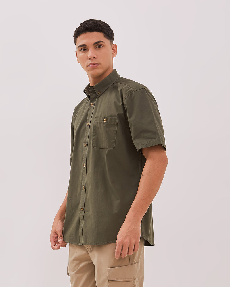 Men's Olive Green Short-Sleeved Shirt
